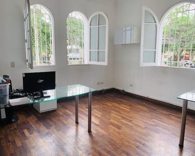 Vendo casa para oficina de 320m2 en Zona Financiera de San Isidro