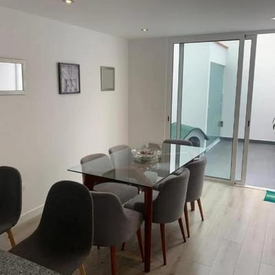 Vendo buen flat de 62m2 con terraza en primer piso en Miraflores