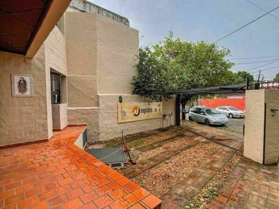 EN VENTA – DÚPLEX DE 3 DORMITORIOS EN LOS LAURELES