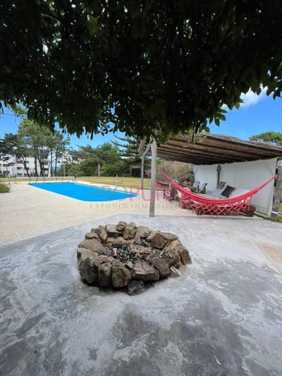 PINARES EXCELENTE CASA EN VENTA