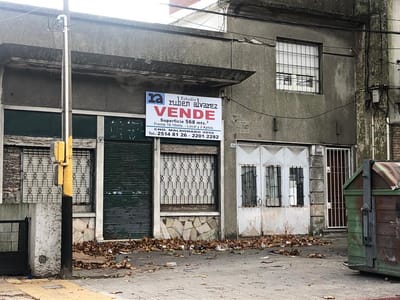 Local y apartamentos - Av San Martin