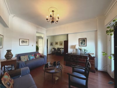 Apartamento de 3 Dormitorios 2 Baños, Balcón al frente y Terraza en Venta Aguada
