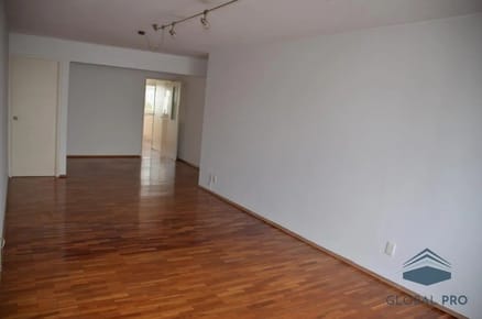 Apartamento en venta c/ cochera en Punta Carretas