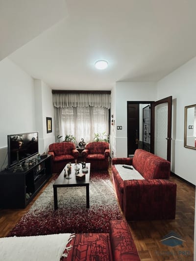 Casa en Venta de 3 Dormitorios con Garaje y Fondo con Parrillero en Tres Cruces