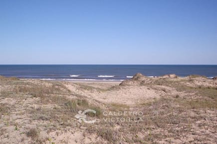 Campo con costa Oceánica en Rocha ref. 1562
