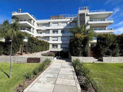 Venta Penthouse en Barrio Parques 9666 de 4 dormitorios