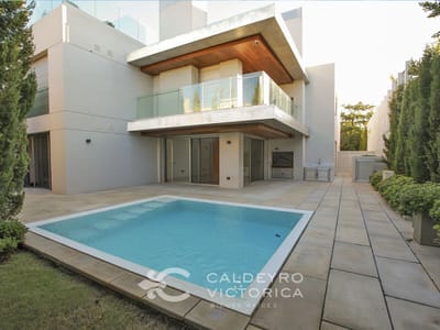 Venta Apartamento 4 dormitorios en Carrasco 4832