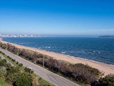 TERRENO SOBRE RAMBLA PUNTA DEL ESTE