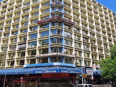 OFICINA CON RENTA EN PLAZA LIBERTAD
