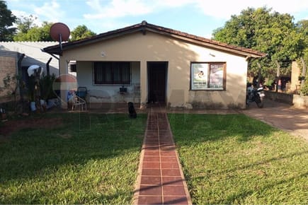 Casa - Venta - Julián Augusto Saldivar, Paraguay