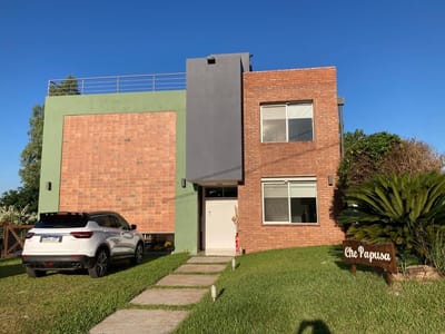 AQUA VILLAGE -  EN VENTA RESIDENCIA DE 3 DORMITORIOS CON VISTA A LA LAGUNA
