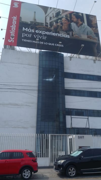 Chacarilla Local Colegio Universidad