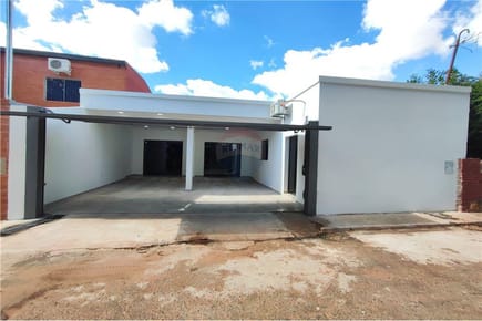 En venta amplia casa con 3 habitaciones en suite