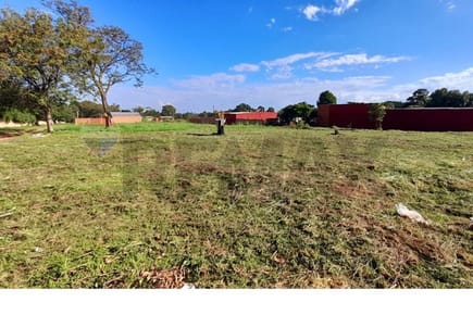 EN VENTA - 3 TERRENOS JUNTOS EN ESQUINA YPANE, YTORORO