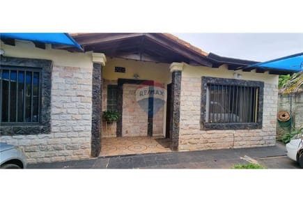 Vendo casa en San Lorenzo 