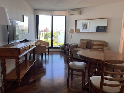 1 dorm con muebles , balcón garaje Pocitos