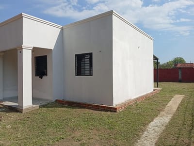 CASA A ESTRENAR EN LIMPIO A 5 MIN DE PLAZA NORTE