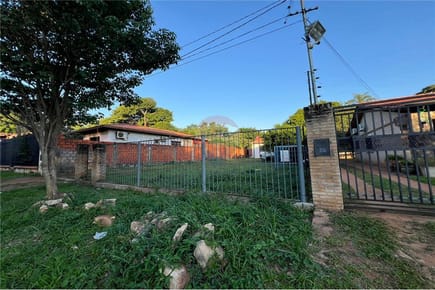 Casa en Venta en Limpio – Excelente Ubicación y Gran Potencial