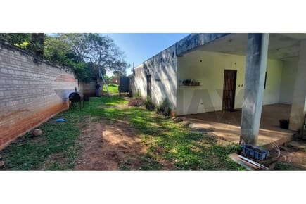 Vendo casa de 3 Dormitorios con 2 Terrenos en Isla Bogado Luque 