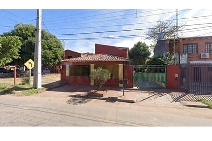 Vendo amplia casa en Fernando de la mora