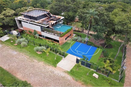HERMOSA CASA EN LAS COLINAS CON VISTA AL LAGO