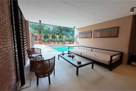 VENDO HERMOSA RESIDENCIA EN SAN BERNARDINO 
