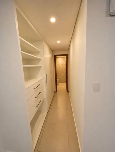 VENDO DEPARTAMENTO DE 2 HABITACIONES EN EDIFICIO MOLAS LOPEZ 