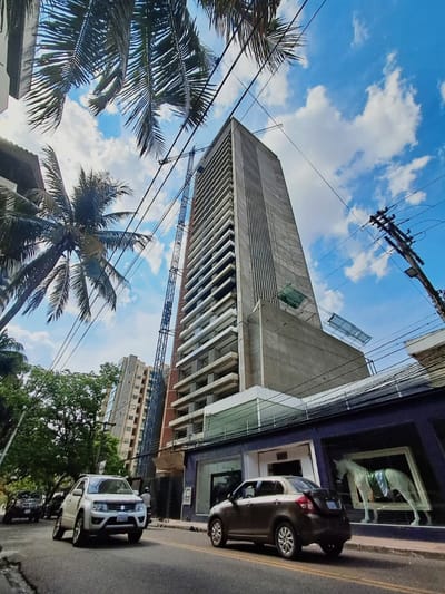 Sky Tower Monoambiente En Equipetrol.