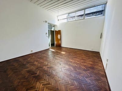 Alquiler - Oficina en Ciudad Vieja con 30 m2 - Rincon y B. Mitre