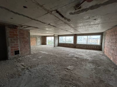 Alquiler - Oficina 147m2 en Tres Cruces - Canaro y Bv. Artigas