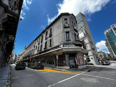 Venta de Edificio con cuatro unidades en Ciudad vieja