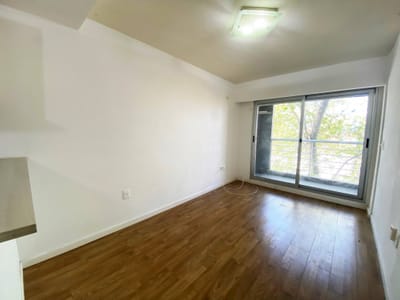 Alquiler - Apartamento al frente con un dormitorio en Cordon - Soriano y Magallanes