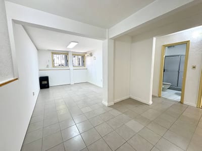 Venta de Apartamento con 2 dormitorios y patio en Cordon. CON RENTA!