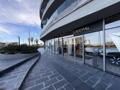 Alquiler Local comercial en la Rambla con 190 Mts2 en Buceo