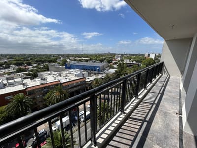 Alquiler de Apartamento en Avenida Millan con 2 dormitorios en Reducto