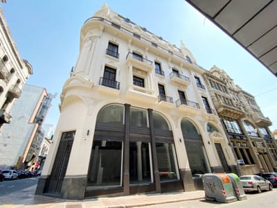 Alquiler  Oficinas/Local Comercial en Ciudad Vieja