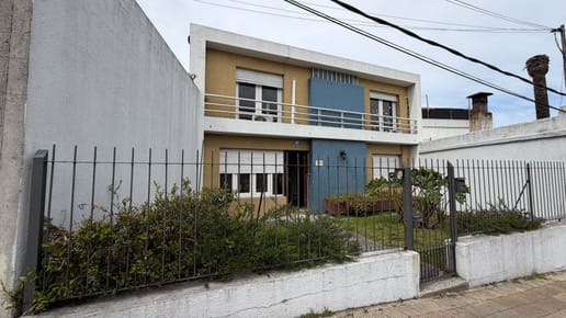 Venta de Casa con 3 dormitorios en Brazo Oriental