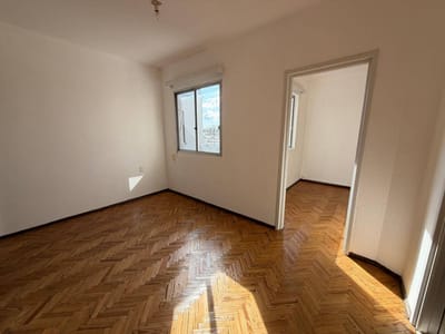 Alquiler de Apartamento en Avenida Italia con 1 dormitorios en Parque batlle