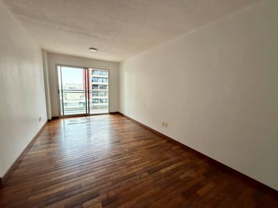 Venta de Apartamento con 2 dormitorios y Garaje en Pocitos