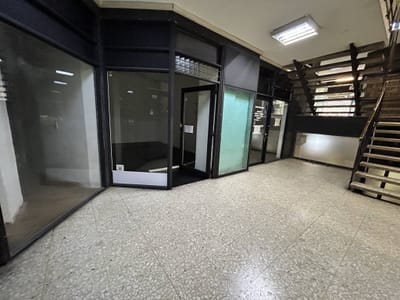 Alquiler de Local comercial en Av. 18 de Julio con 15 Mts2 en Centro