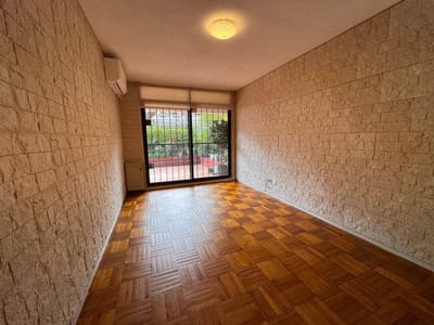 Alquiler de Apartamento en Jorge Canning con 1 dormitorio y patio en Parque batlle