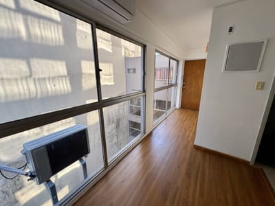 Venta de Apartamento/oficina con 2 dormitorios en Cordon