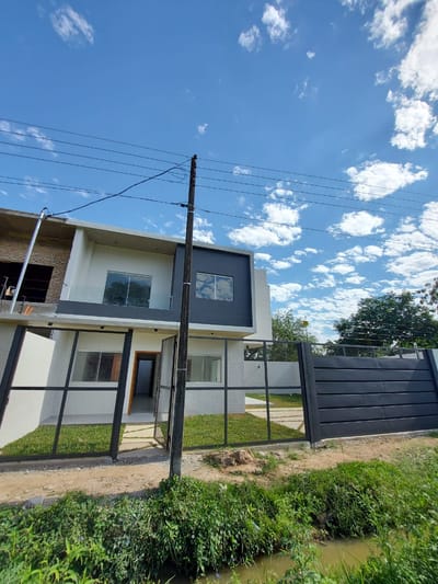 Vendo Duplex a estrenar. Luque. COD LG
