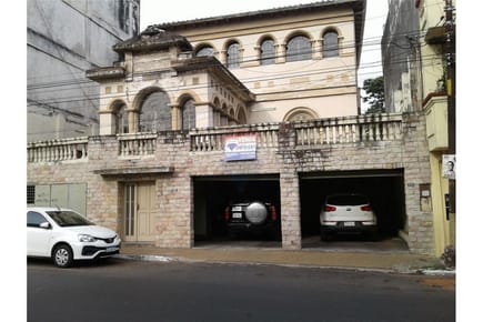 VENDO CASA DE 559 m2 EN EL CENTRO DE ASUNCIÓN