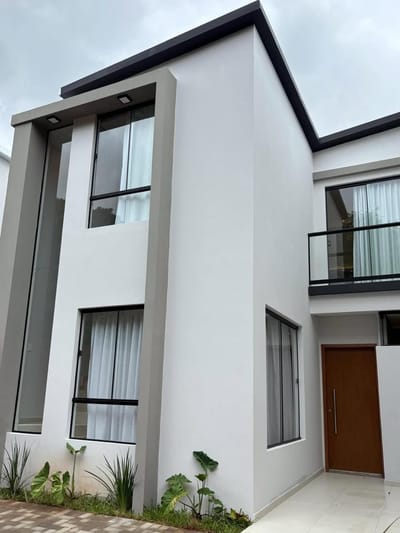 VENDO DUPLEX A ESTRENAR EN LUQUE LOMA MERLO