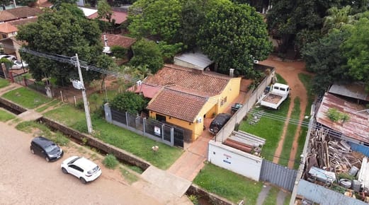 VENDO CASA EN LUQUE BARRIO LAURELTY!!