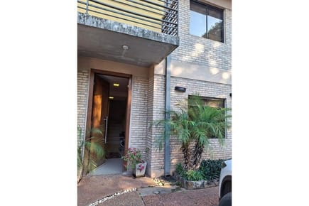 ALQUILO DUPLEX EN LUQUE - LOMA MERLO 