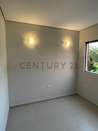 Venta de Casa Dúplex en Luque, Central