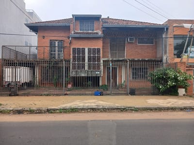 Oportunidad para Inversores | Terreno con casa a demoler | Ycuá Satí