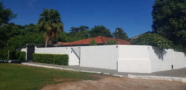 Vendo Amplia Casa En Barrio Felicidad